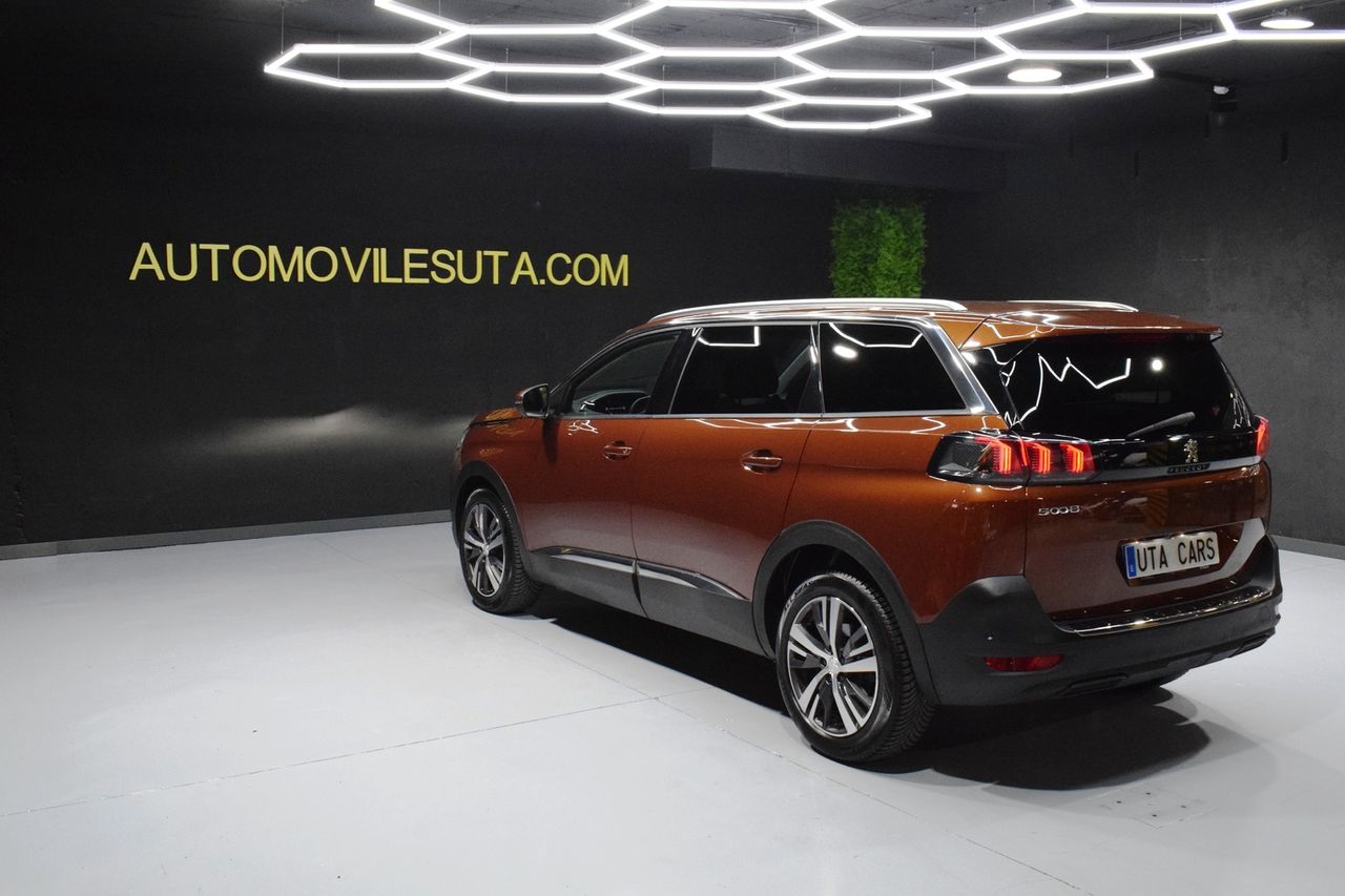 Peugeot 5008 Allure 1.5 HDI 130CV  - Foto 5