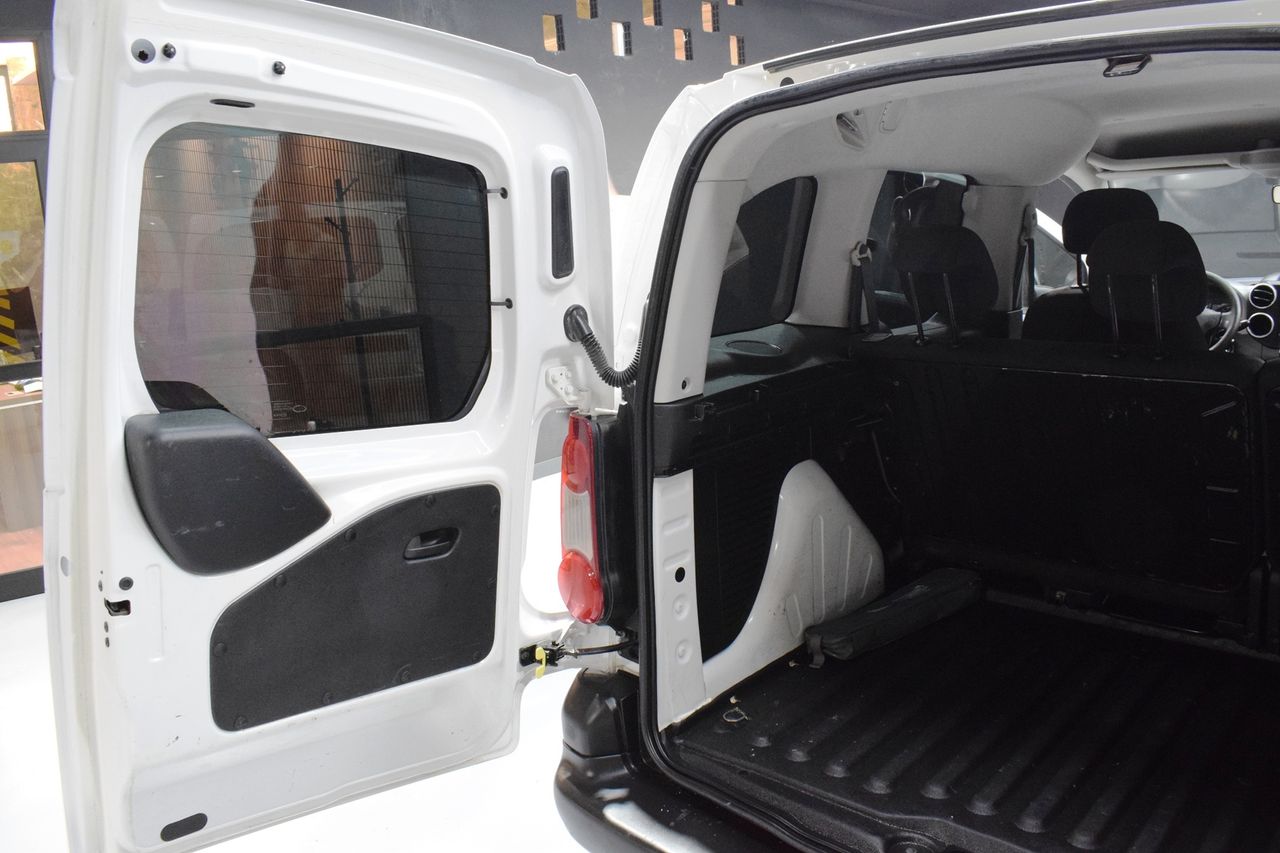 Citroën Berlingo Combi Live Edition 1.6 BlueHDi 100CV MT5 E5  - Foto 22