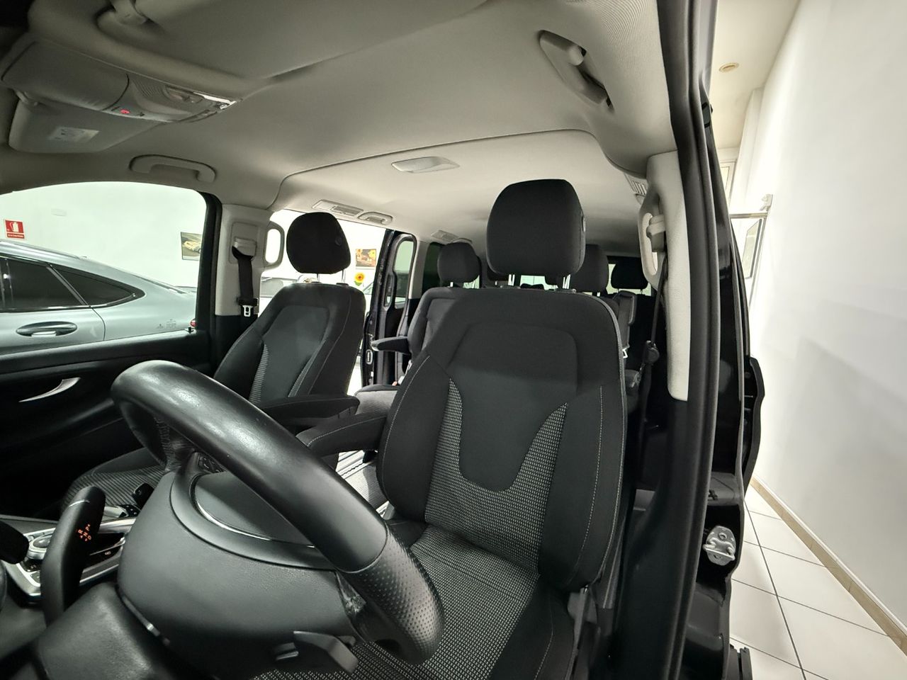 Mercedes Clase V 220 d Larga  Avantgarde 9G  - Foto 17