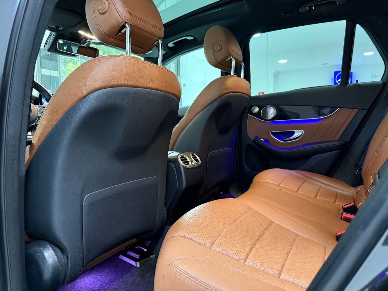 Mercedes GLC 300 e 4MATIC  - Foto 14