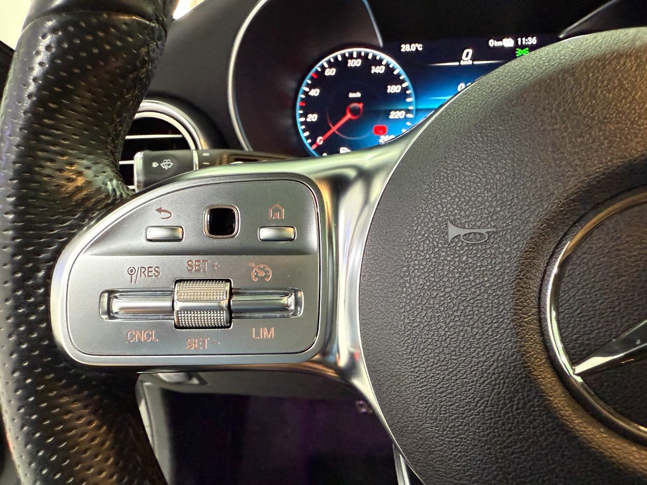 Mercedes GLC 300 e 4MATIC  - Foto 5