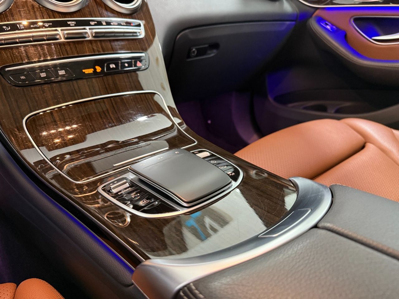 Mercedes GLC 300 e 4MATIC  - Foto 13