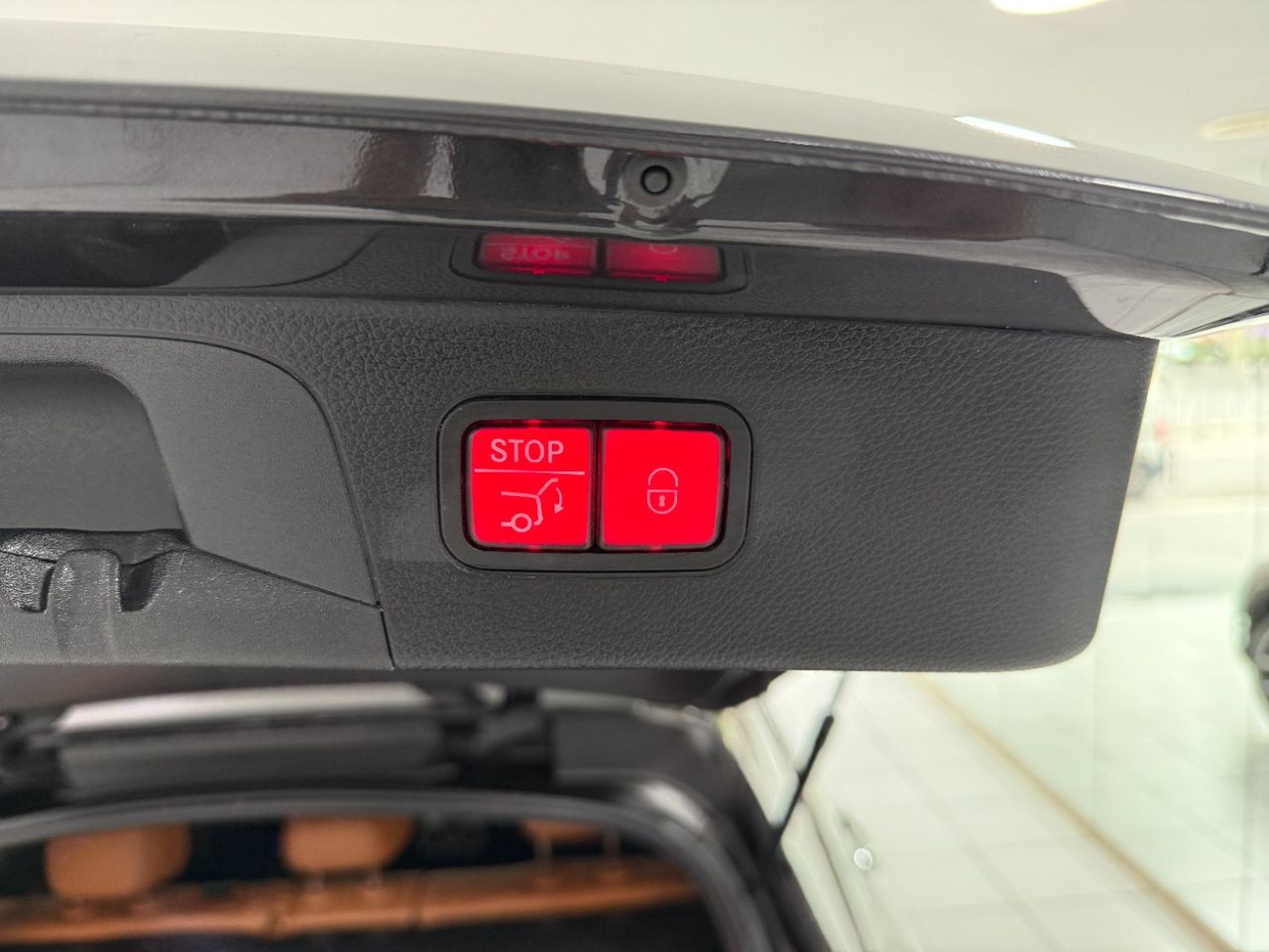 Mercedes GLC 300 e 4MATIC  - Foto 28