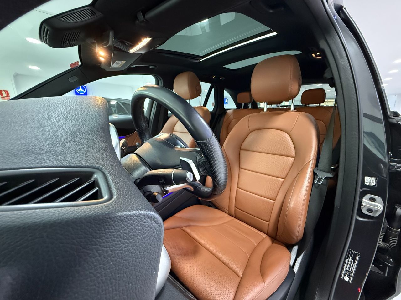 Mercedes GLC 300 e 4MATIC  - Foto 20