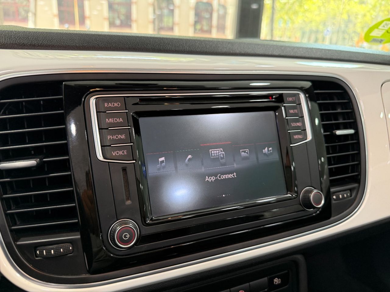 Volkswagen Beetle 2.0 TDI   - Foto 7