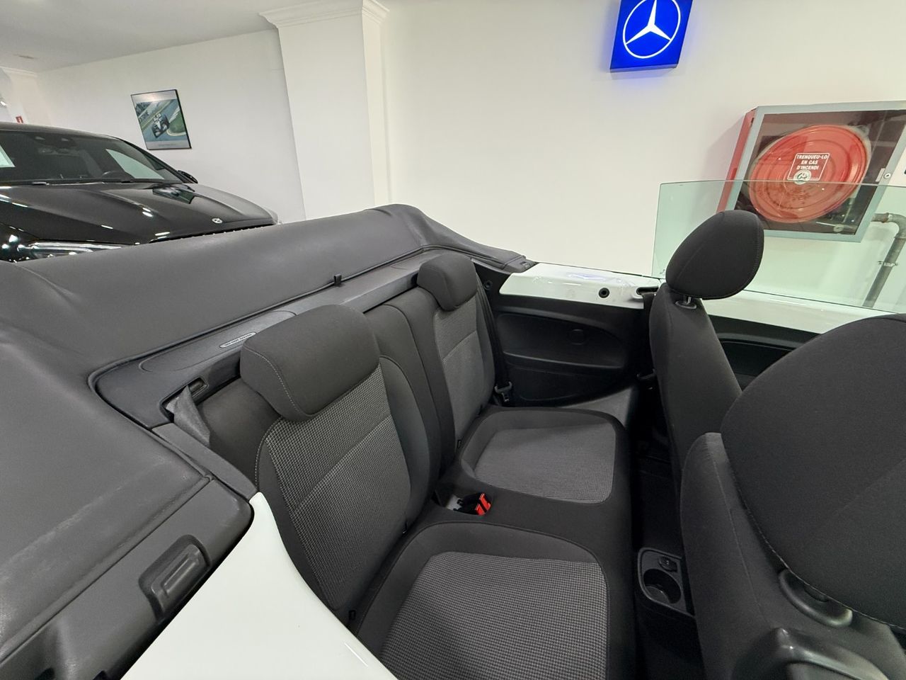 Volkswagen Beetle 2.0 TDI   - Foto 14