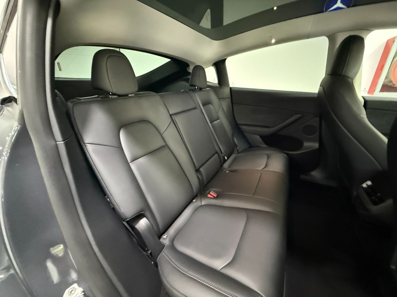 Tesla Model Y Gran autonomía Tracción integral  - Foto 24