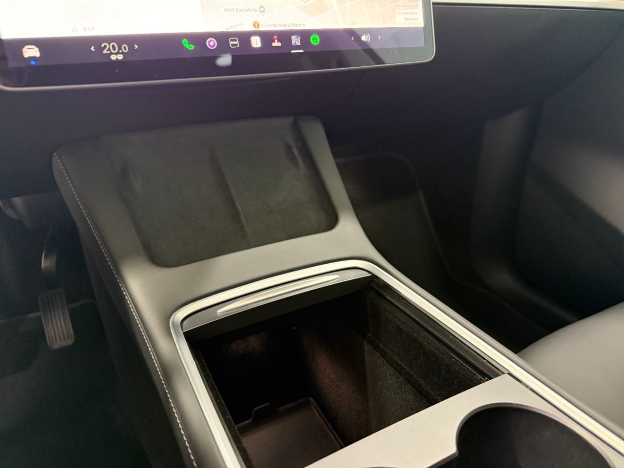Tesla Model Y Gran autonomía Tracción integral  - Foto 8