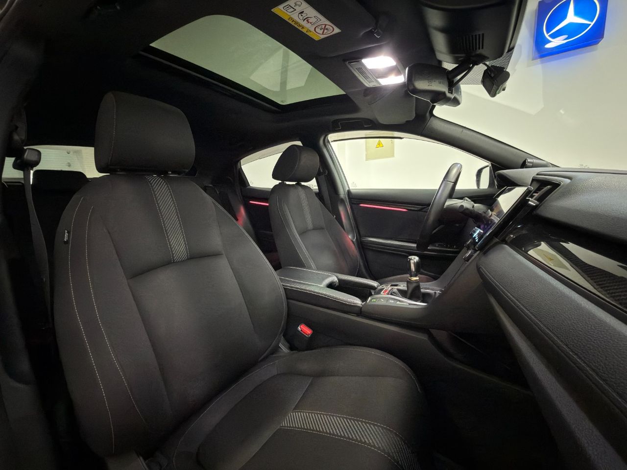 Honda Civic 1.5 i-VTEC TURBO SPORT PLUS  - Foto 19