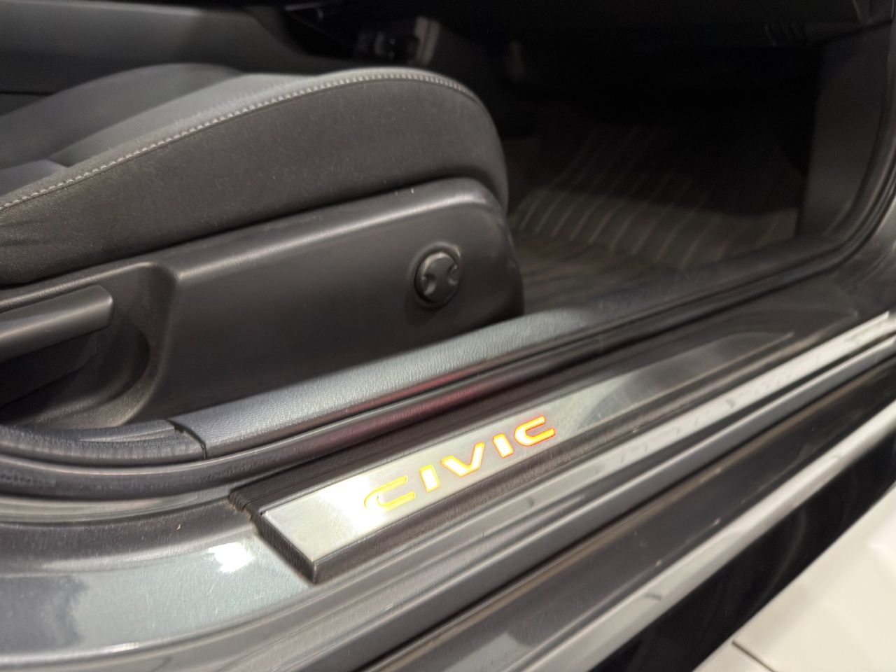 Honda Civic 1.5 i-VTEC TURBO SPORT PLUS  - Foto 15