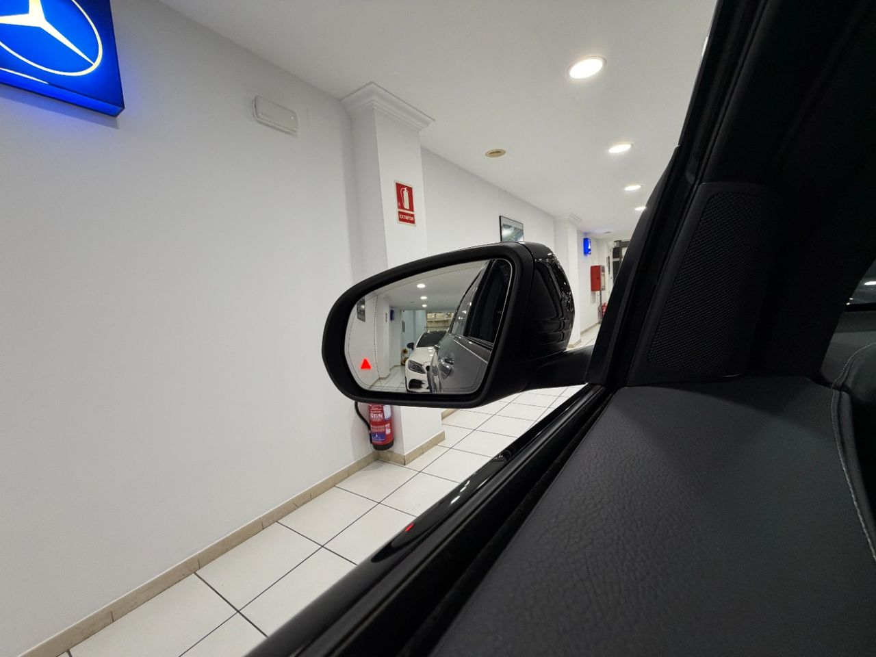 Mercedes GLC Coupé 300e 4MATIC - Foto 25