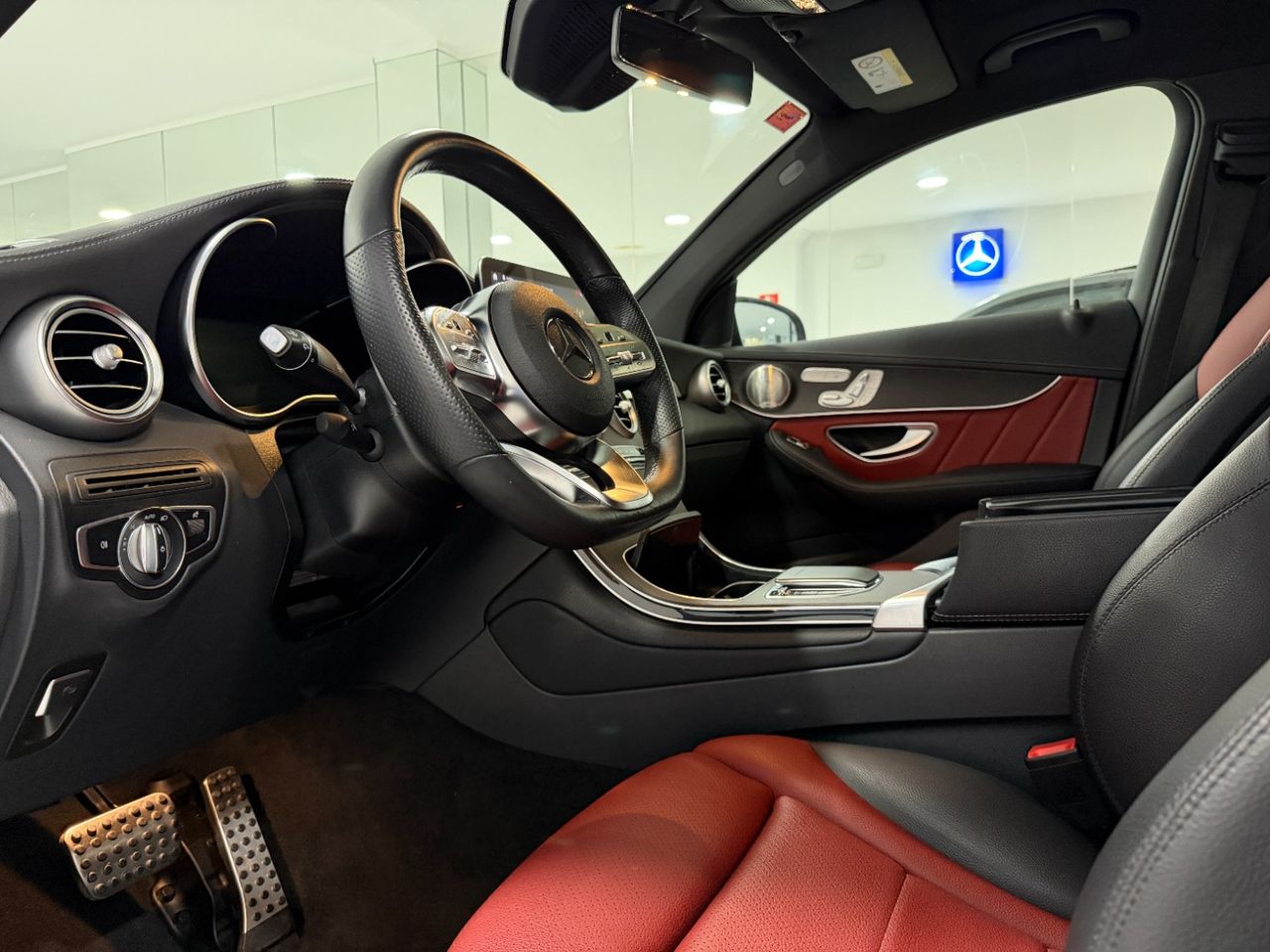 Mercedes GLC Coupé 300 e 4MATIC - Foto 4