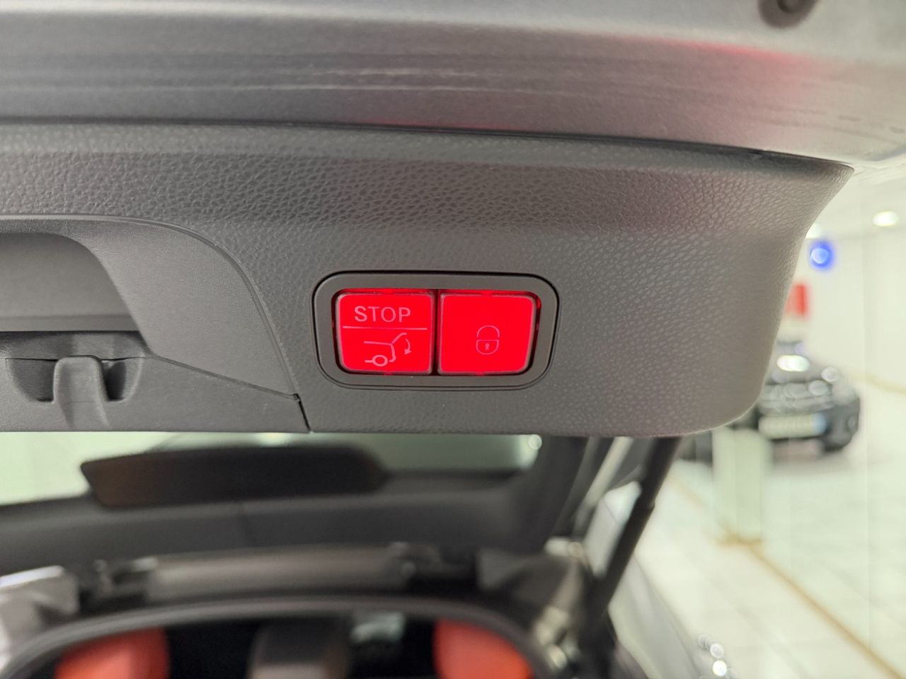 Mercedes GLC Coupé 300 e 4MATIC - Foto 28