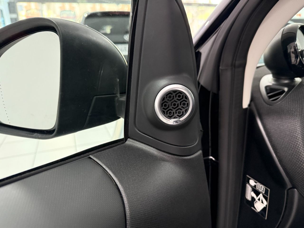 Smart Fortwo EQ Cabrio Limited Edition 1/1 - Foto 4