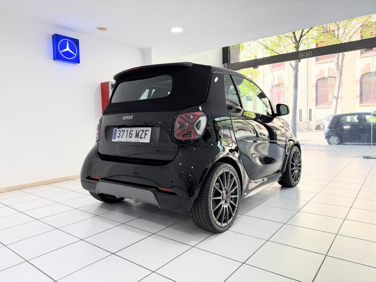 Smart Fortwo EQ Cabrio Limited Edition 1/1 - Foto 21