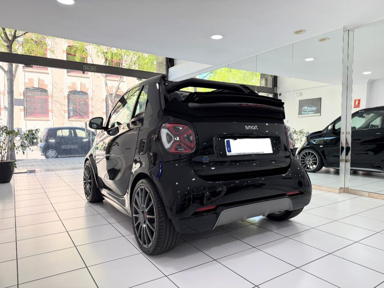Smart Fortwo EQ Cabrio Limited Edition 1/1 - Foto 20