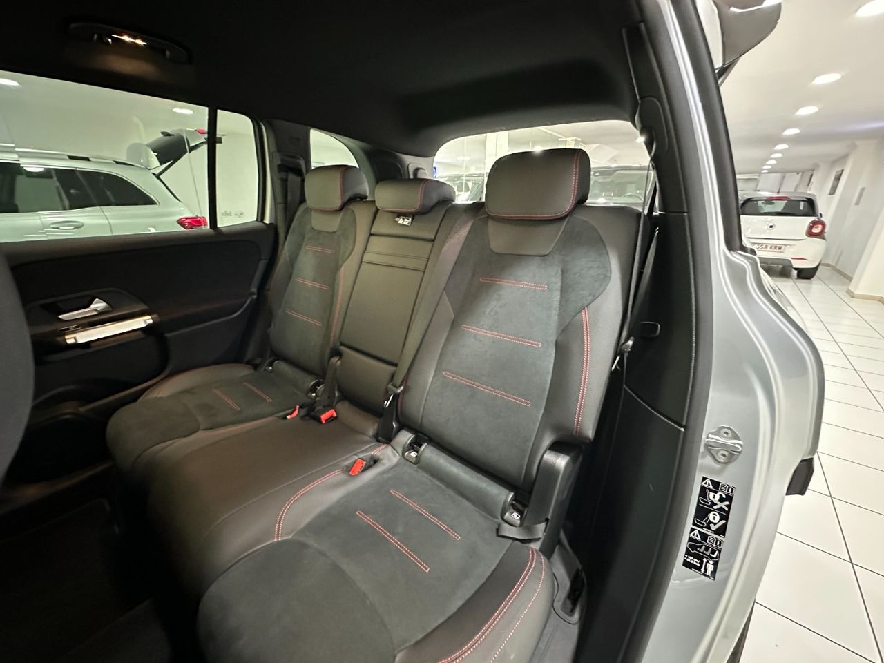 Mercedes Clase GLB 200 d 7 Plazas - Foto 17