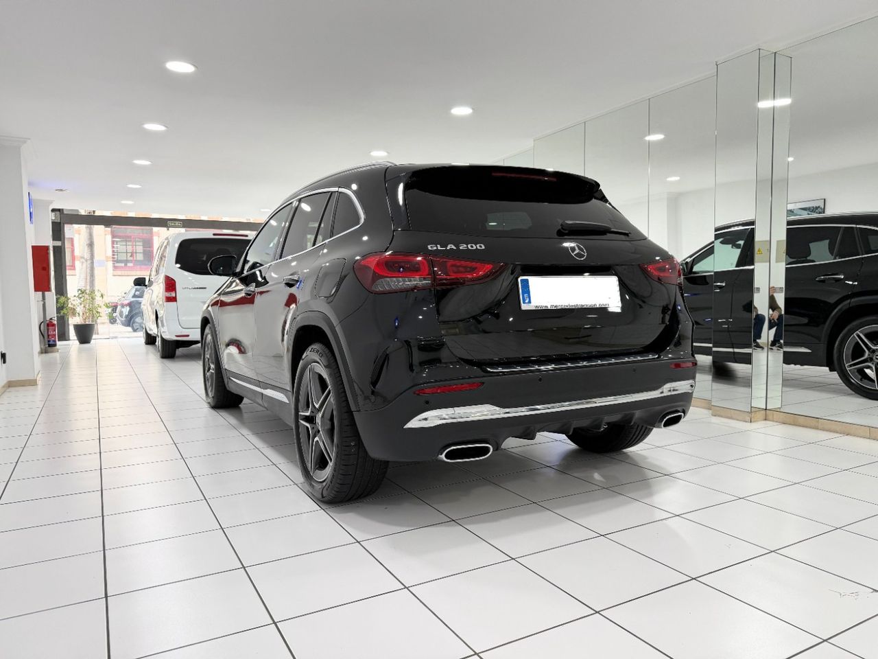 Mercedes GLA 200 7G-DCT AMG Line - Foto 24