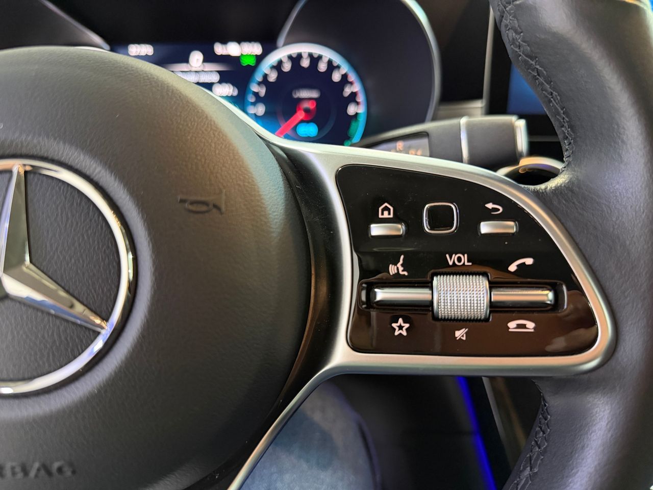 Mercedes GLC 300 e 4MATIC - Foto 7