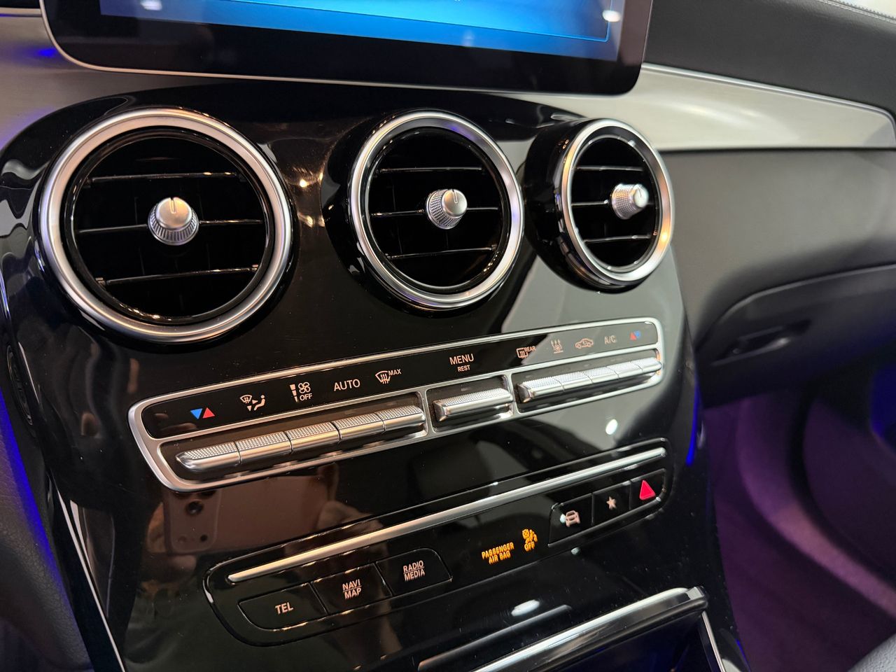 Mercedes GLC 300 e 4MATIC - Foto 11