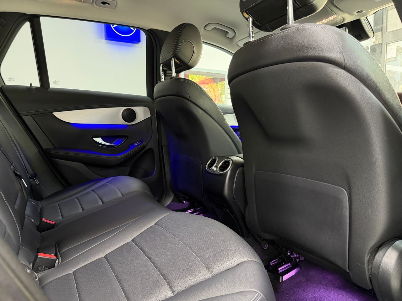 Mercedes GLC 300 e 4MATIC - Foto 14