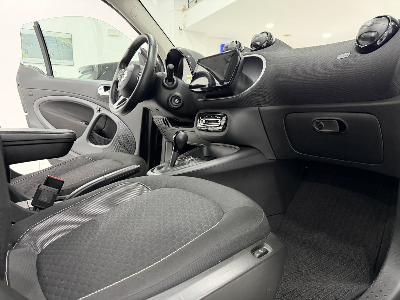 Smart Fortwo EQ fortwo cabrio - Foto 14