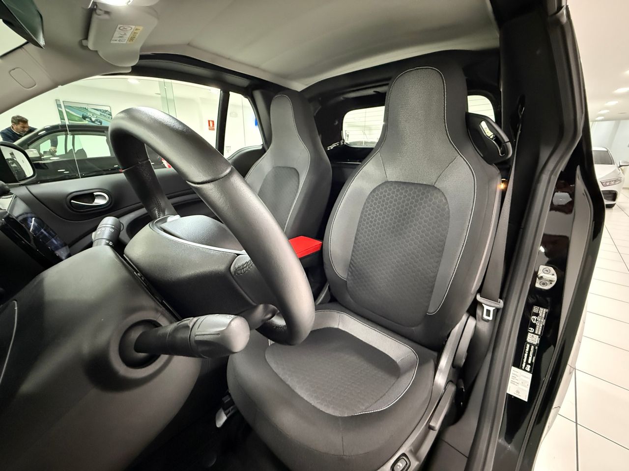 Smart Fortwo EQ fortwo cabrio - Foto 17