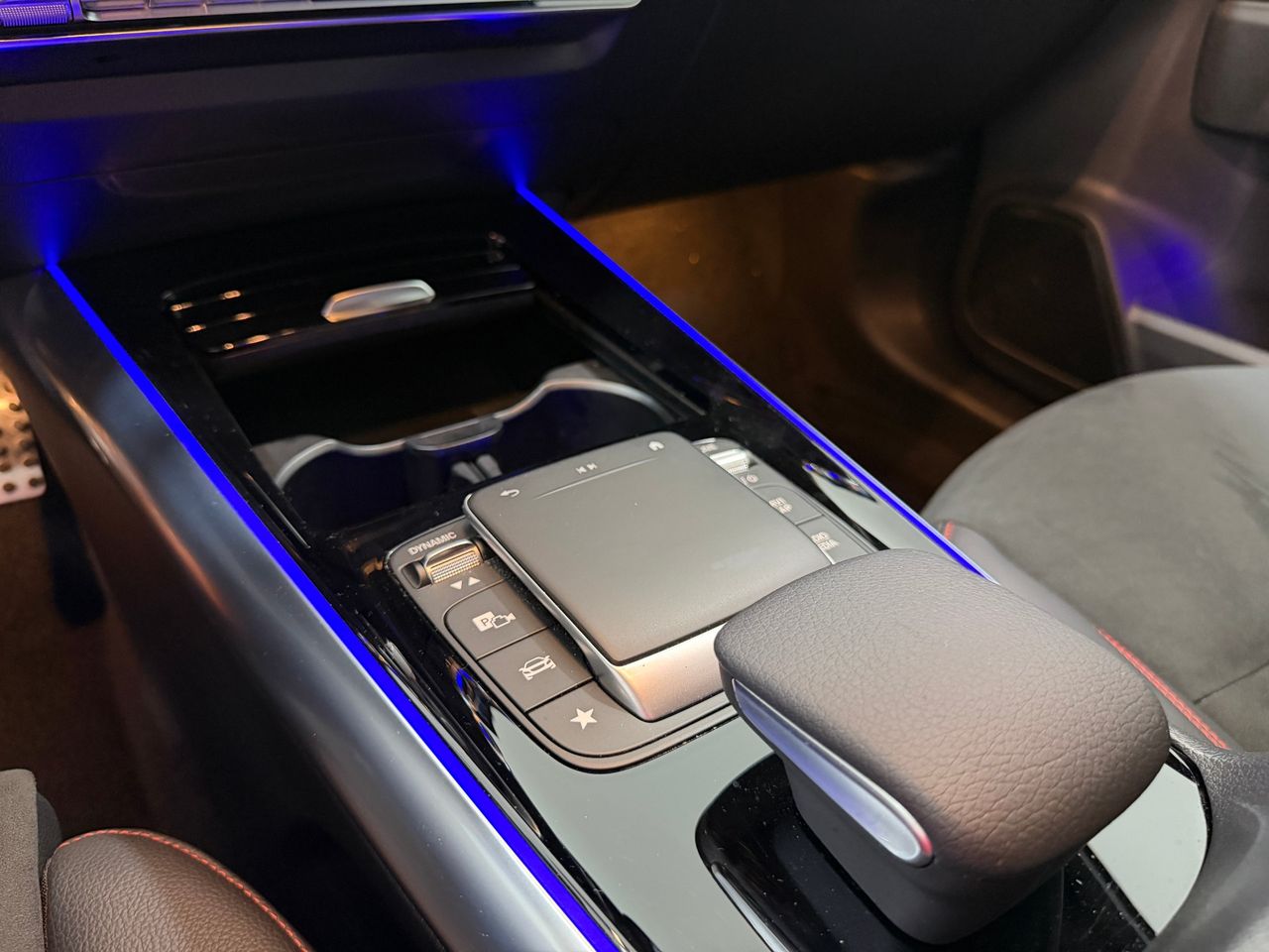 Mercedes GLA 250 e - Foto 11