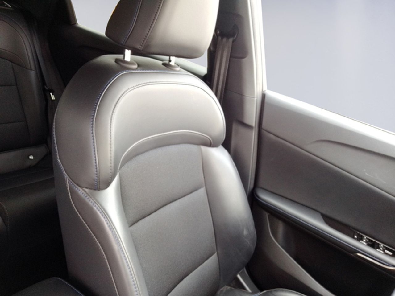 MG MG4 64kWh Luxury 150 kW (204 CV) - Foto 12