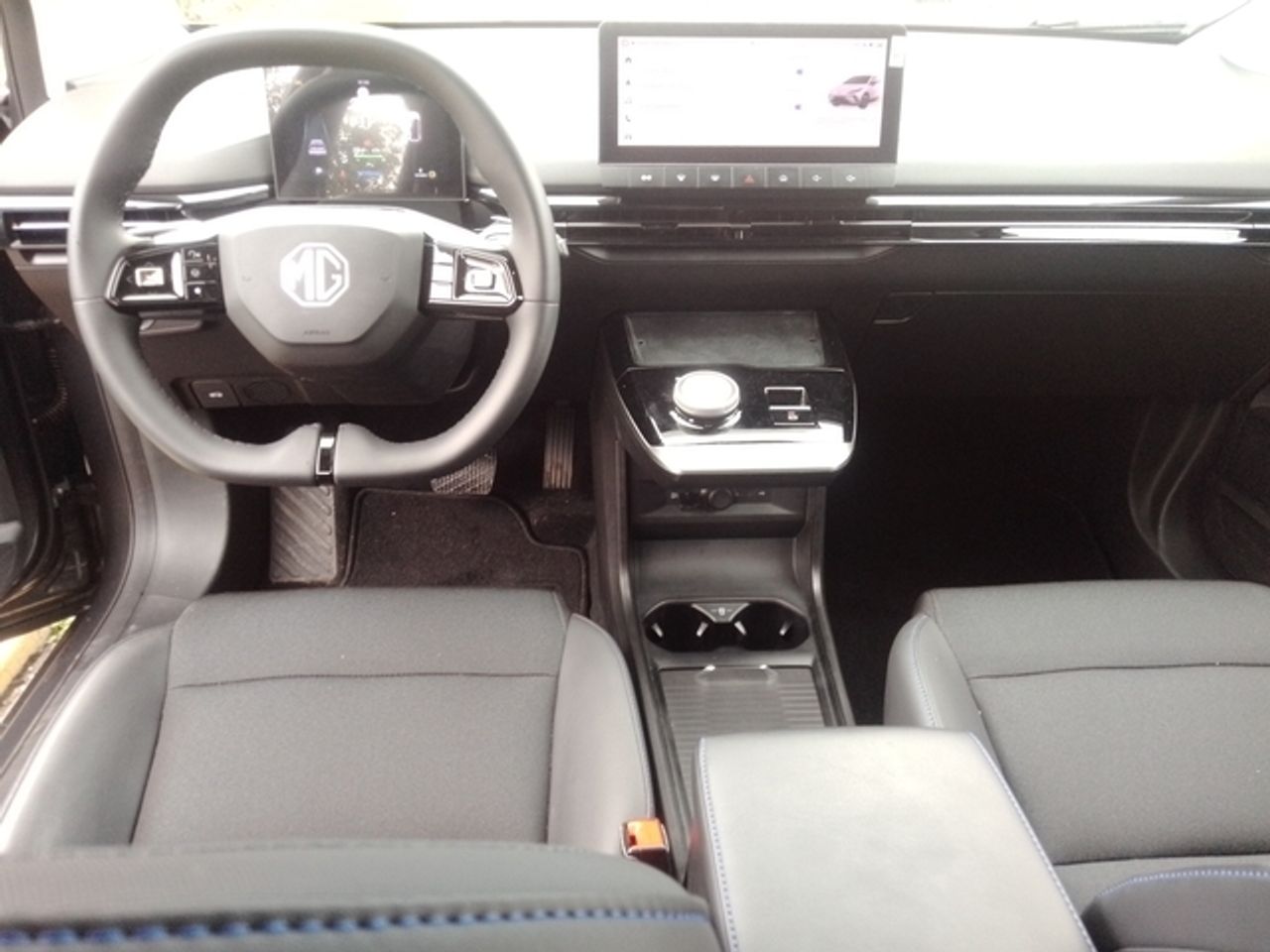 MG MG4 64kWh Luxury 150 kW (204 CV) - Foto 11