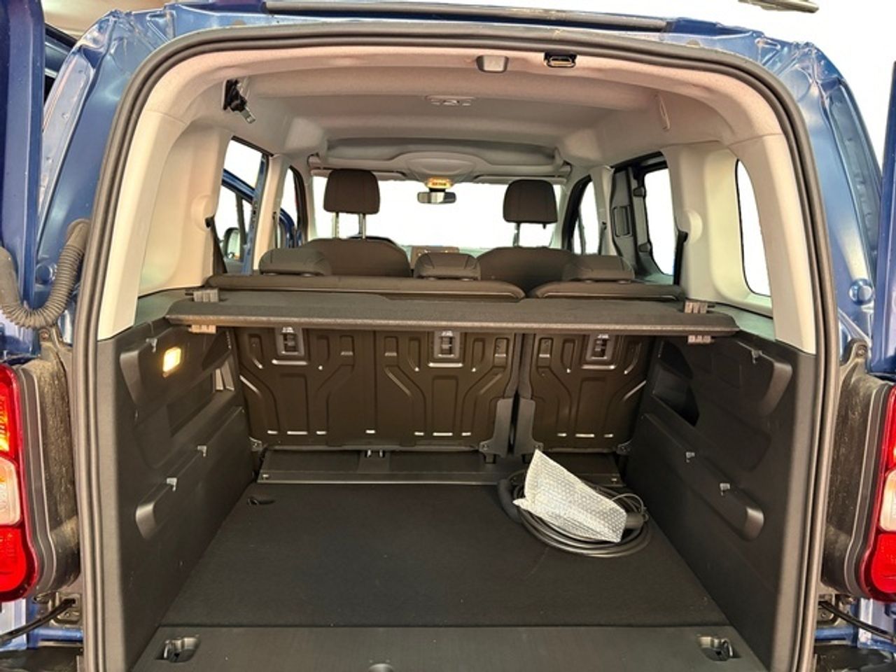 Peugeot Rifter Allure Pack Long 100 kW (136 CV) - Foto 15