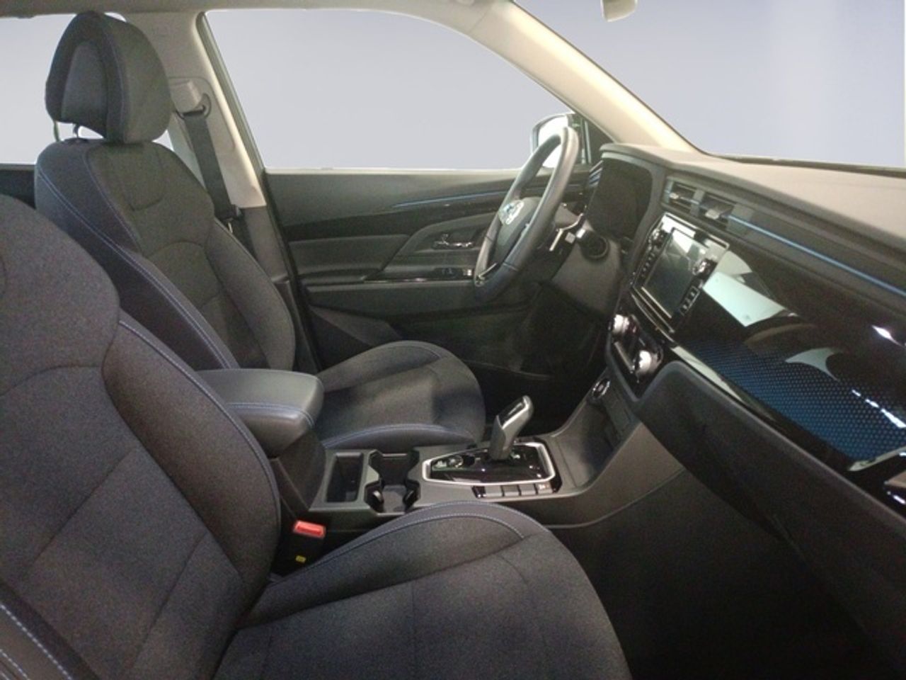 SsangYong Korando E-motion Urban Auto 140 kW (190 CV) - Foto 14