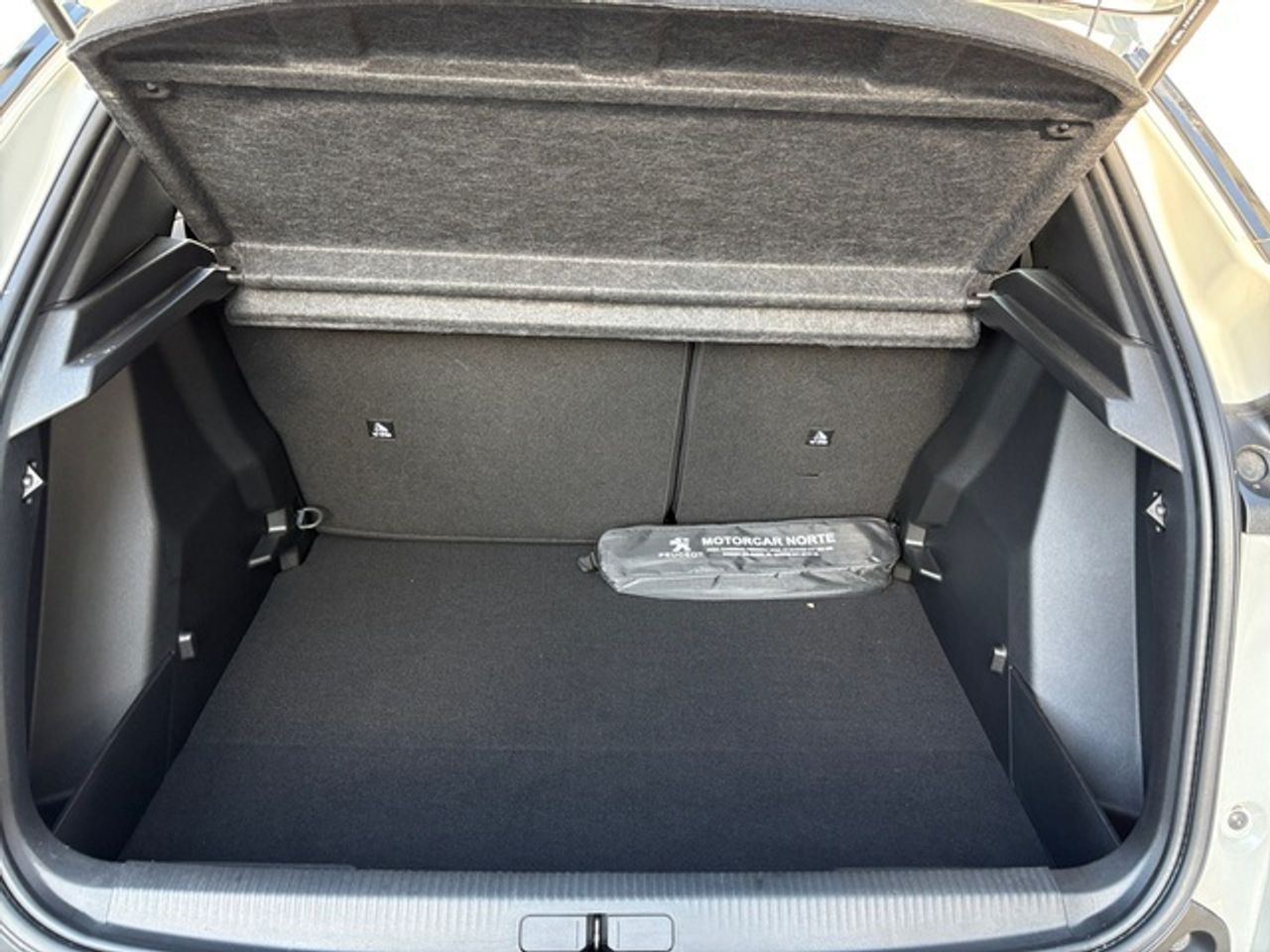 Peugeot 2008 Eléctrico Active 100 kW (136 CV) - Foto 15