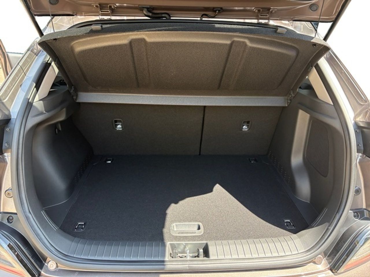 Hyundai Kona EV Tecno 2C 150 kW (204 CV) - Foto 15