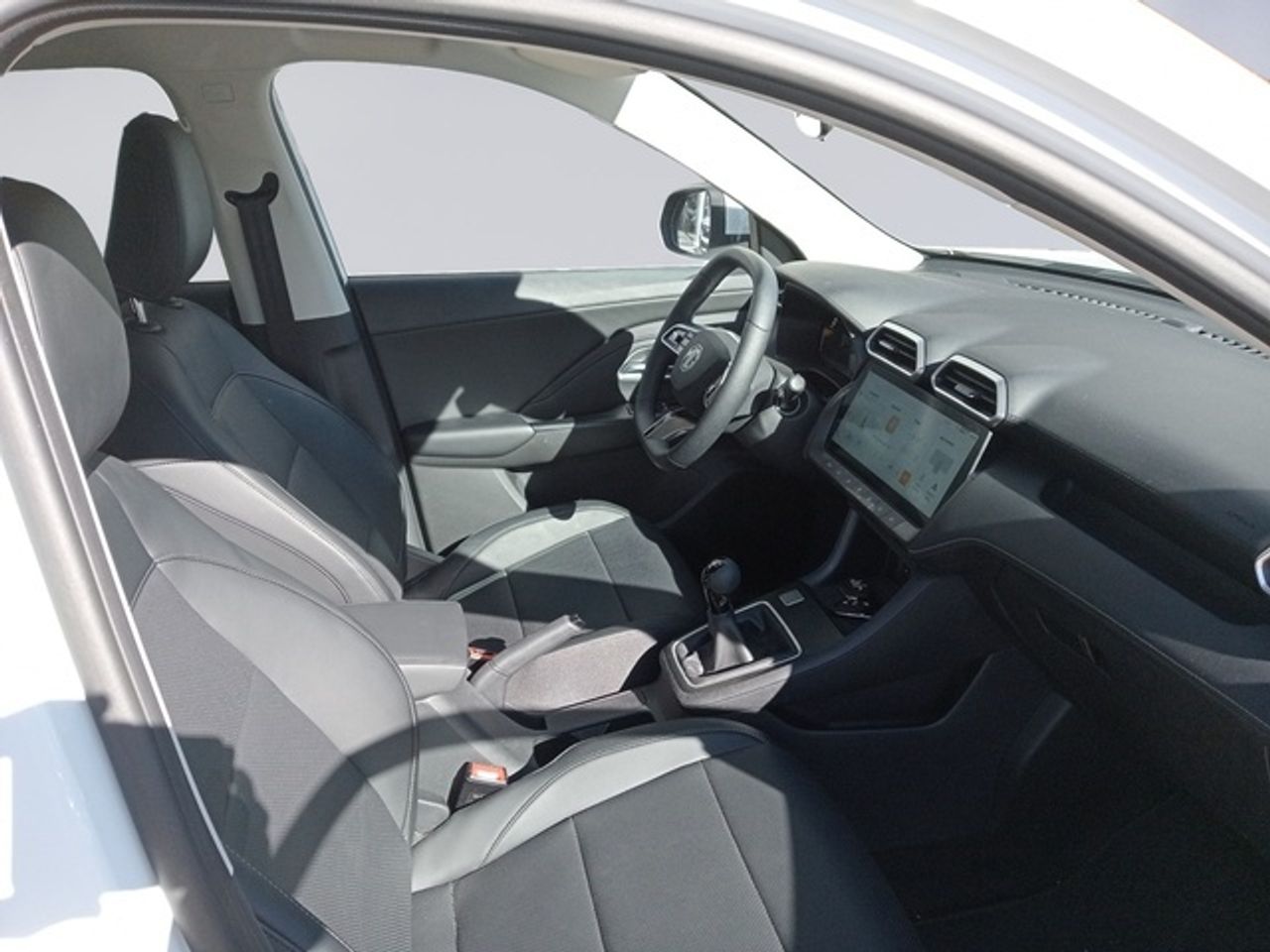MG ZS 1.5 Comfort 78 kW (106 CV) - Foto 16