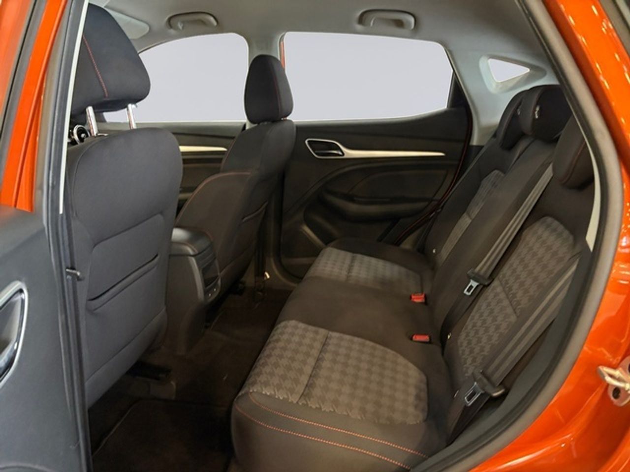 MG ZS 1.5 Comfort 78 kW (106 CV) - Foto 12