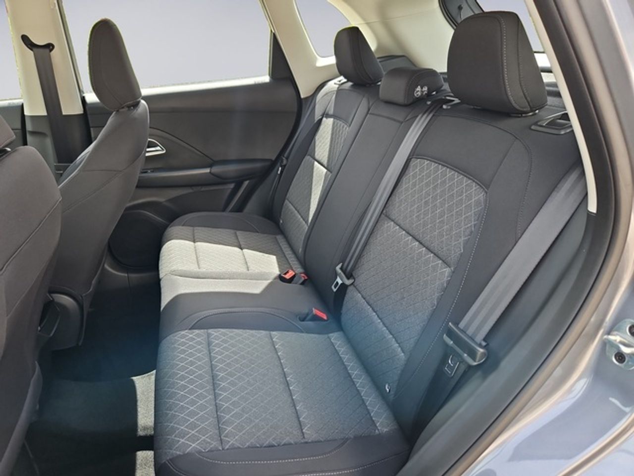 MG ZS 1.5 Standard 85 kW (116 CV) - Foto 14