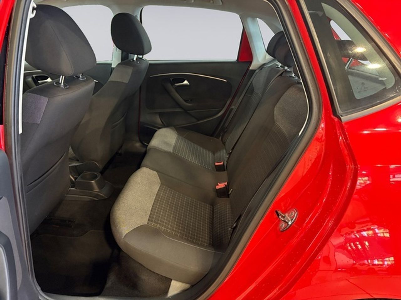 Volkswagen Polo Edition 1.4 TDI BMT 55 kW (75 CV) - Foto 13
