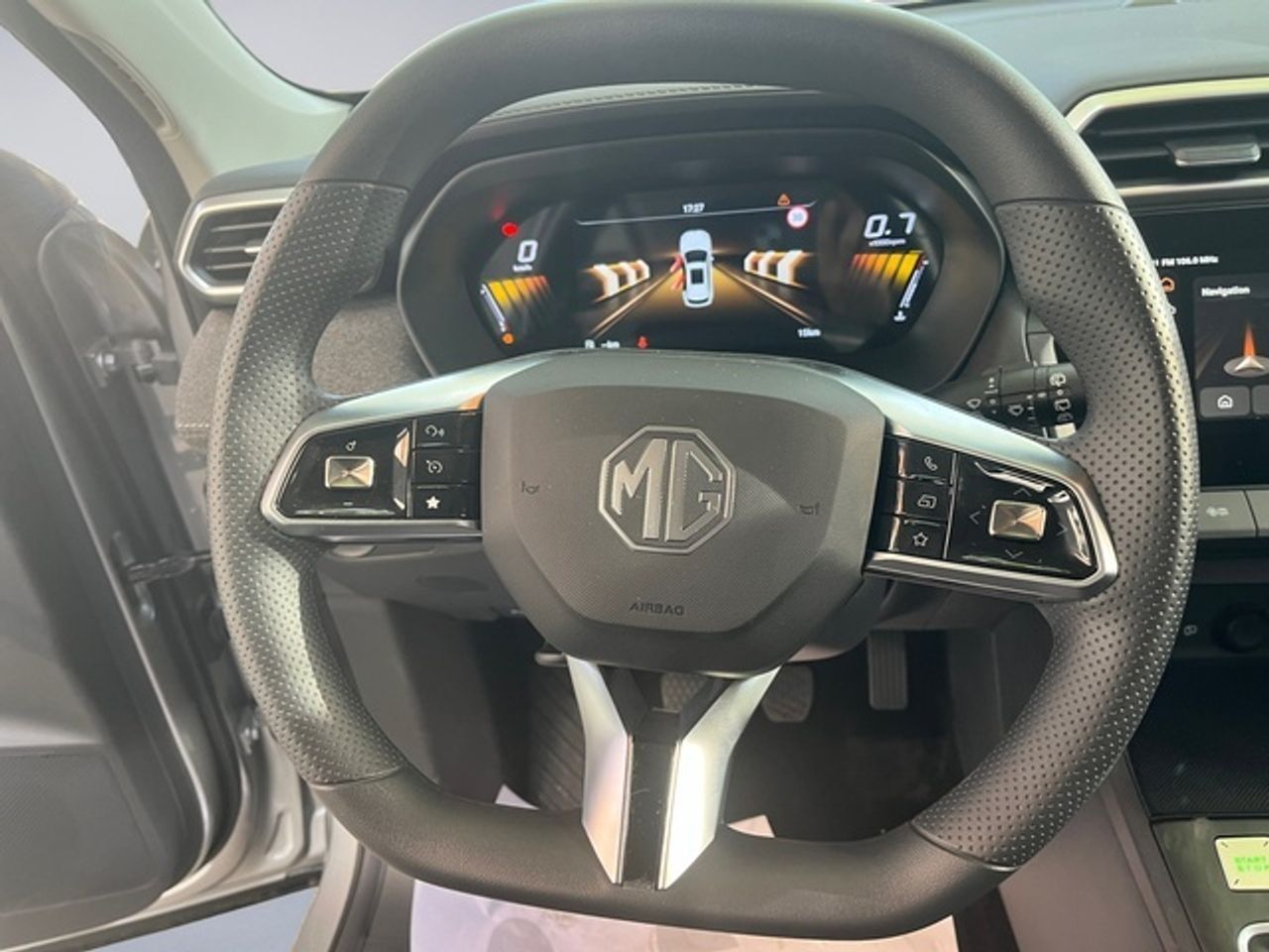 MG ZS 1.5 Standard 85 kW (116 CV) - Foto 13