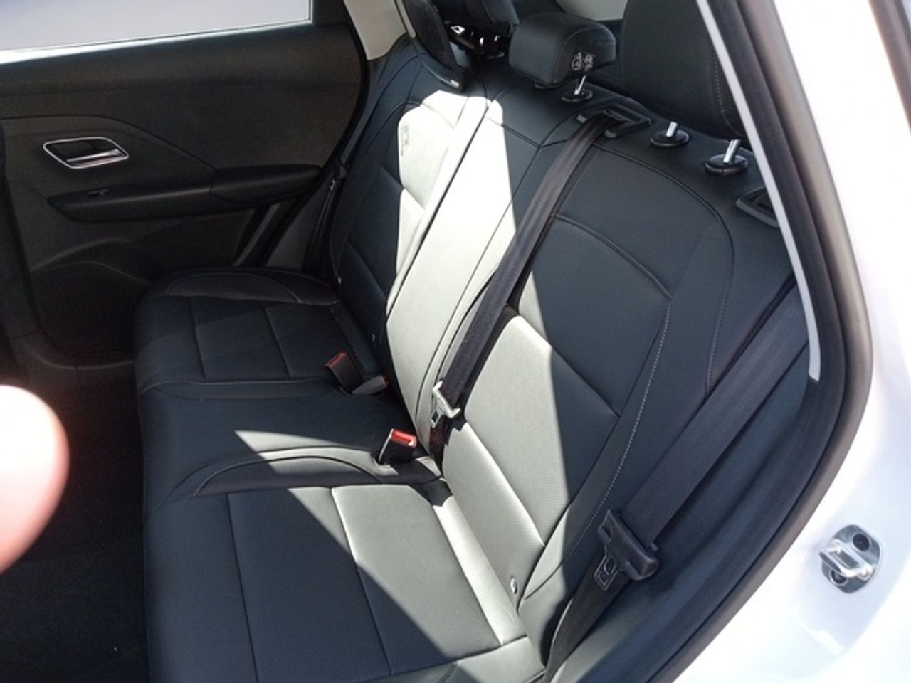 MG ZS 1.5 Comfort 85 kW (116 CV) - Foto 14