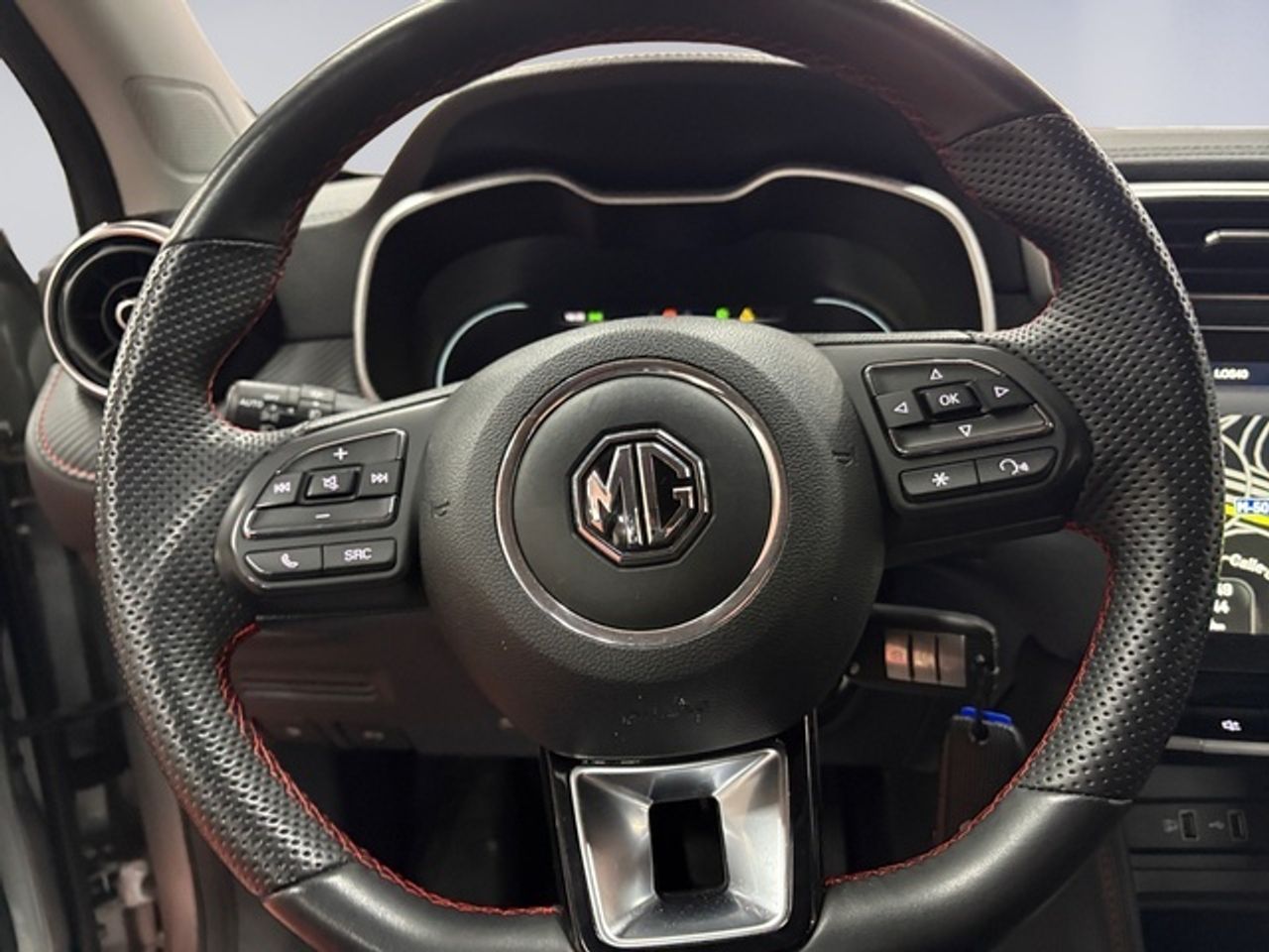 MG ZS 1.5 Luxury 78 kW (106 CV) - Foto 12