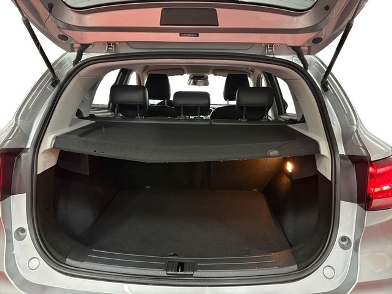 MG ZS 1.5 Luxury 78 kW (106 CV) - Foto 14