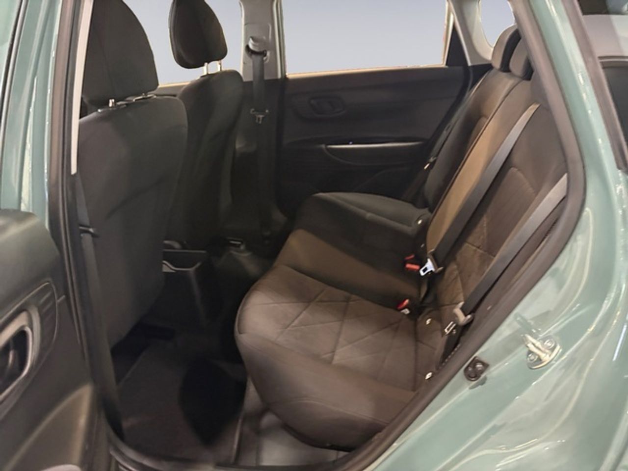 Hyundai Bayon 1.0 TGDI 48V Maxx 74 kW (100 CV) - Foto 13