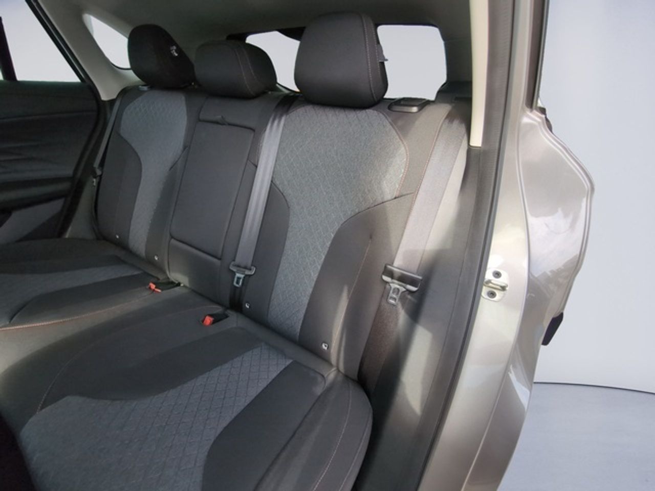 MG HS 1.5T Comfort DCT 125 kW (170 CV) - Foto 14
