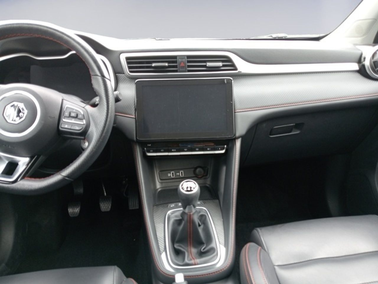 MG ZS 1.5 Luxury 78 kW (106 CV) - Foto 12
