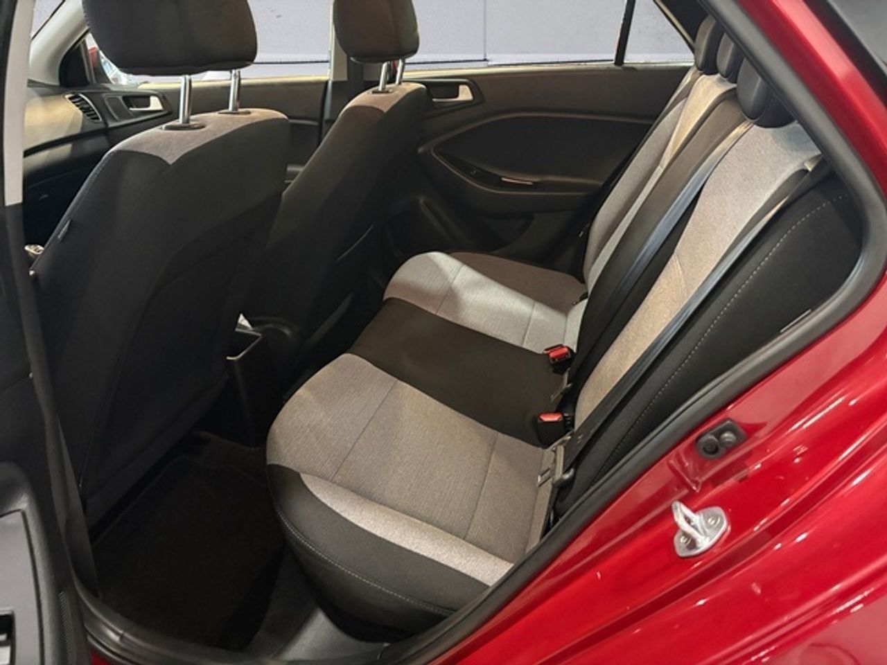 Hyundai i20 1.2 MPI Klass 62 kW (84 CV) - Foto 13