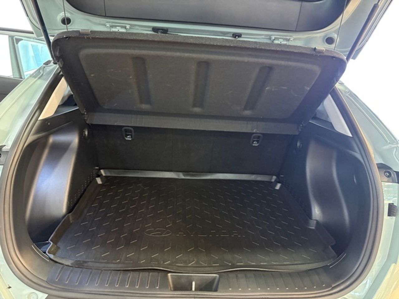 Hyundai Kona 1.0 TGDi 48V Maxx 4x2 88 kW (120 CV) - Foto 13