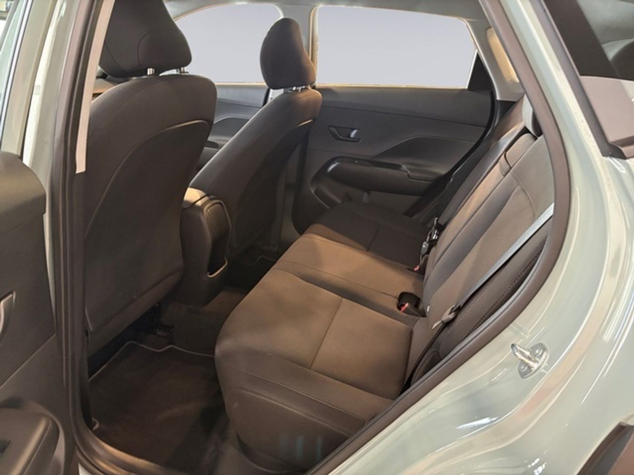 Hyundai Kona 1.0 TGDi 48V Maxx 4x2 88 kW (120 CV) - Foto 12