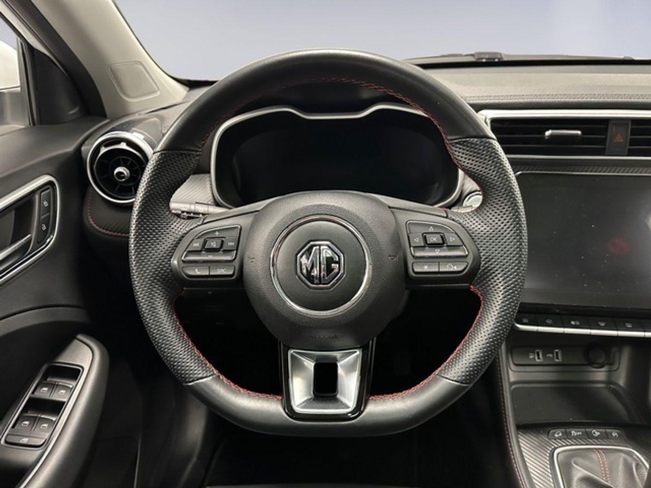 MG ZS 1.0T Luxury 82 kW (111 CV) - Foto 13