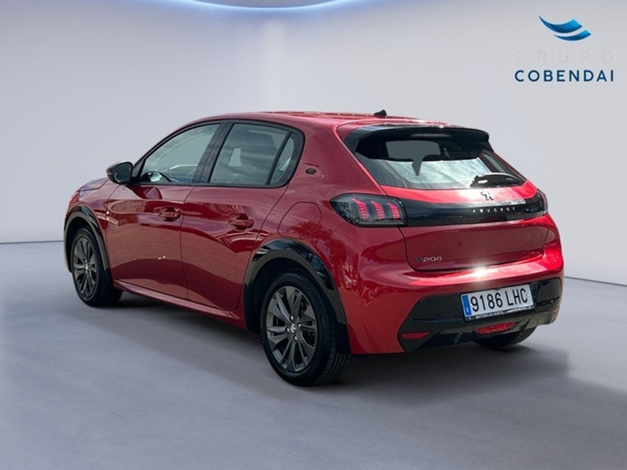 Peugeot 208 Eléctrico Allure 100 kW (136 CV) - Foto 4